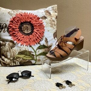 DANSKO Janet Neutral Milled Nubuck Camel Leather Lace up Sandals EU 39 US 8.5-9